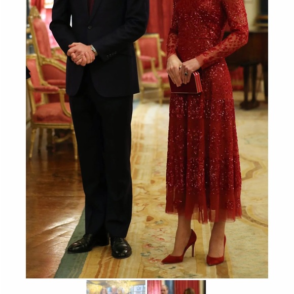 Elegant Red Women's Pumps Gianvito Rossi red Tabasco suede pump - Picture 9 of 9